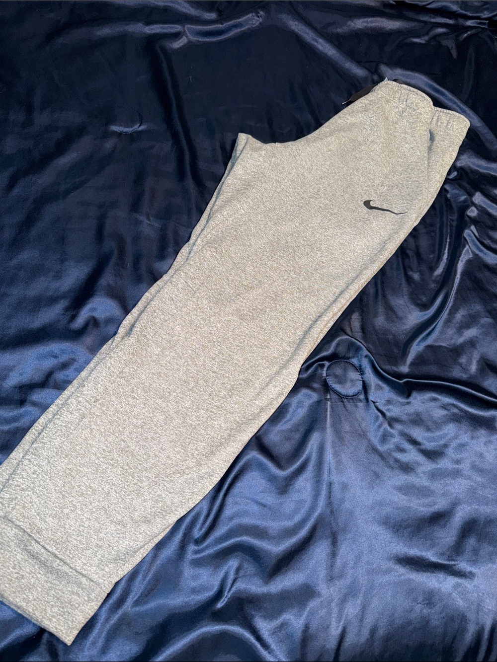 Nike Men’s Heather Gray Swoosh Joggers Thermal Fit